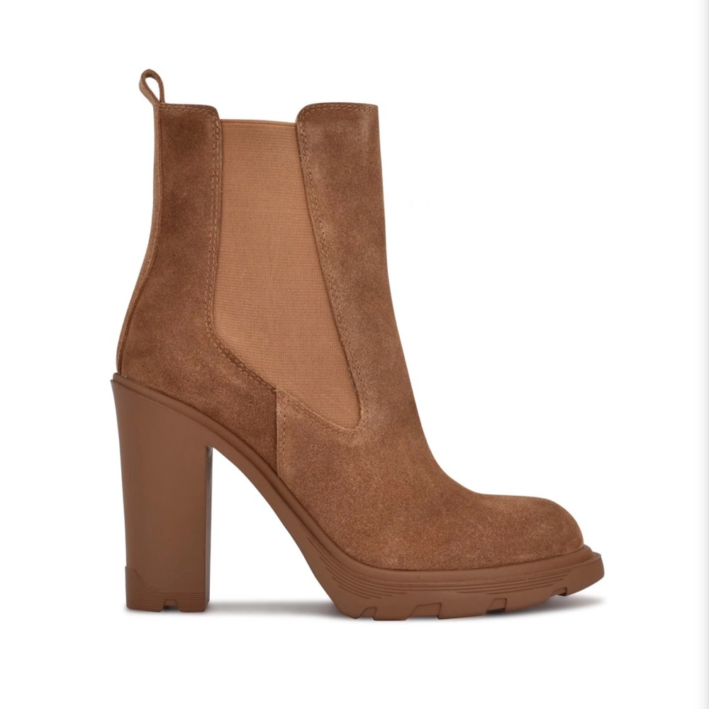 Nine West Ream Chelsea Heeled Booties sz 9.5